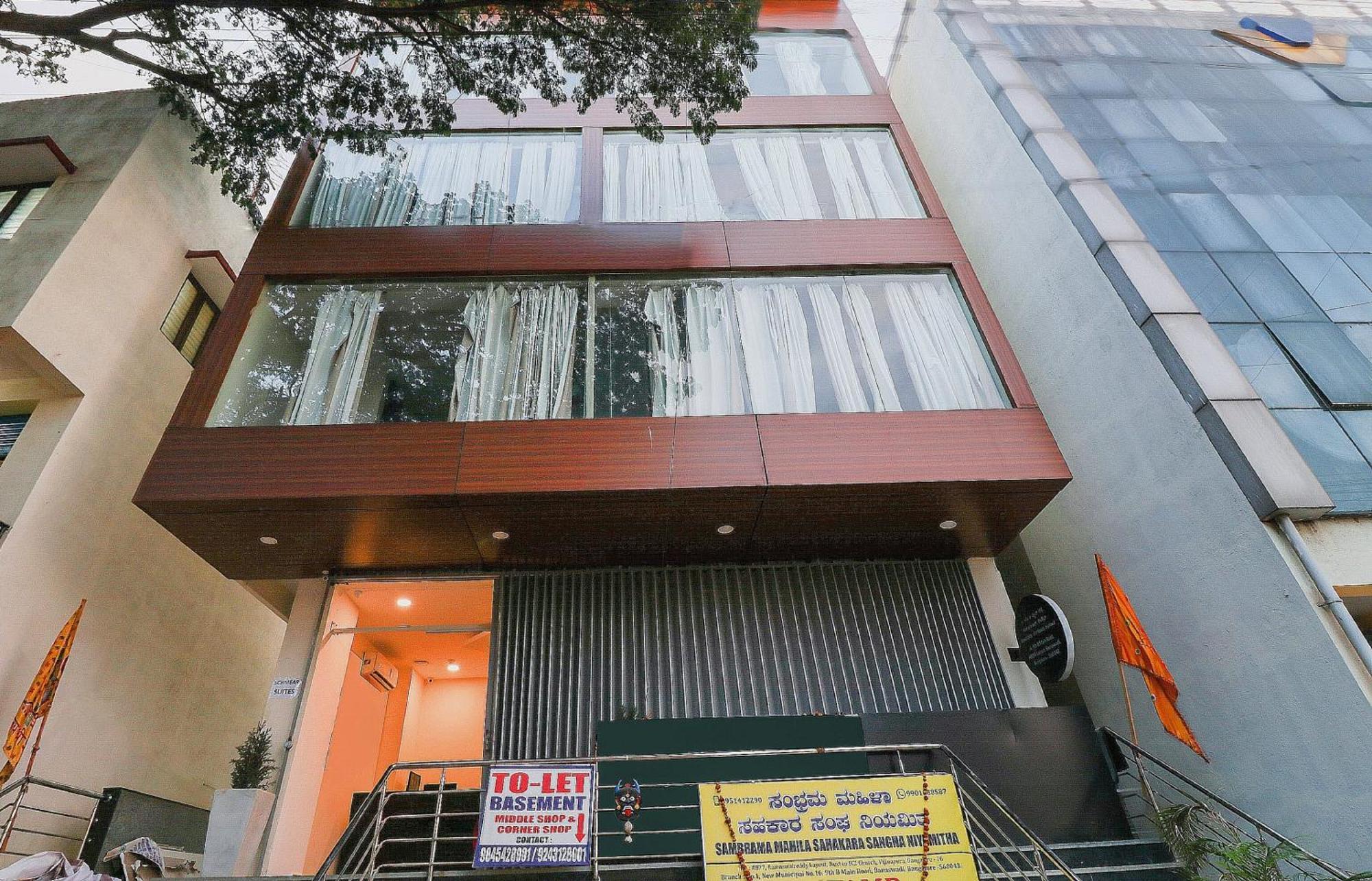 Capital O Gn Suites Bangalore Esterno foto