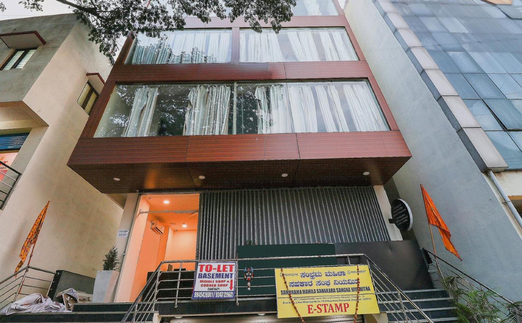 Capital O Gn Suites Bangalore Esterno foto